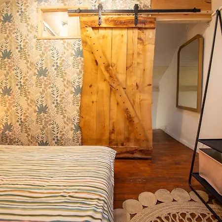 La Fontaine Des Volcans Holiday home