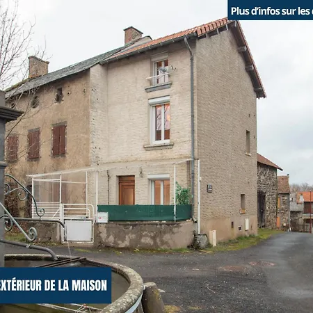 Holiday home La Fontaine Des Volcans